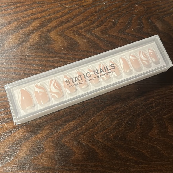 Static nails white sway stiletto almond nails press on new - Picture 2 of 2